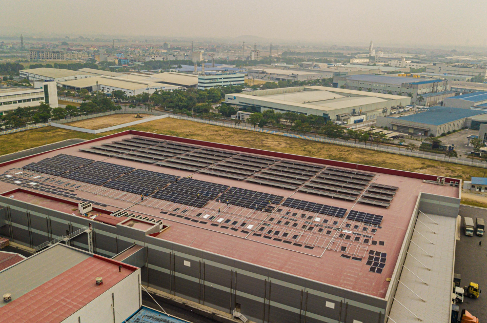 Thi công hệ thống năng lượng mặt trời áp mái 998kWp Orion Vina – Bắc Ninh