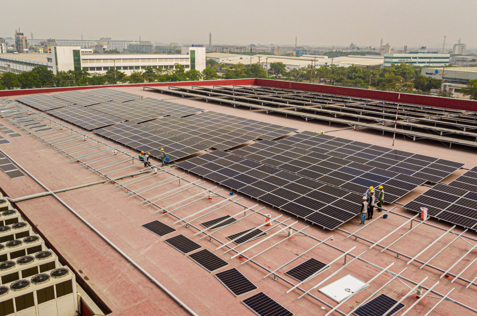 Thi công hệ thống năng lượng mặt trời áp mái 998kWp Orion Vina – Bắc Ninh