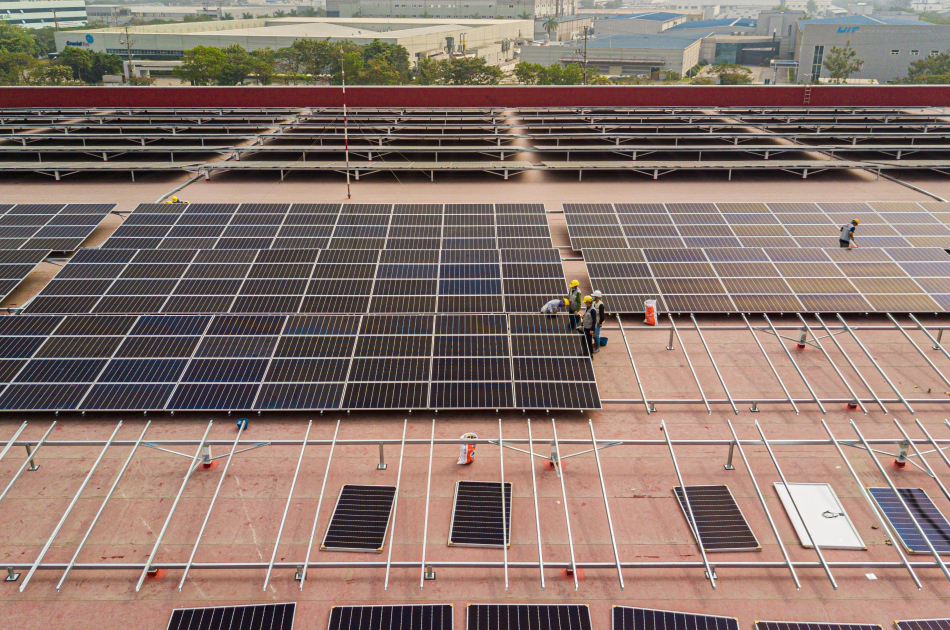 Thi công hệ thống năng lượng mặt trời áp mái 998kWp Orion Vina – Bắc Ninh
