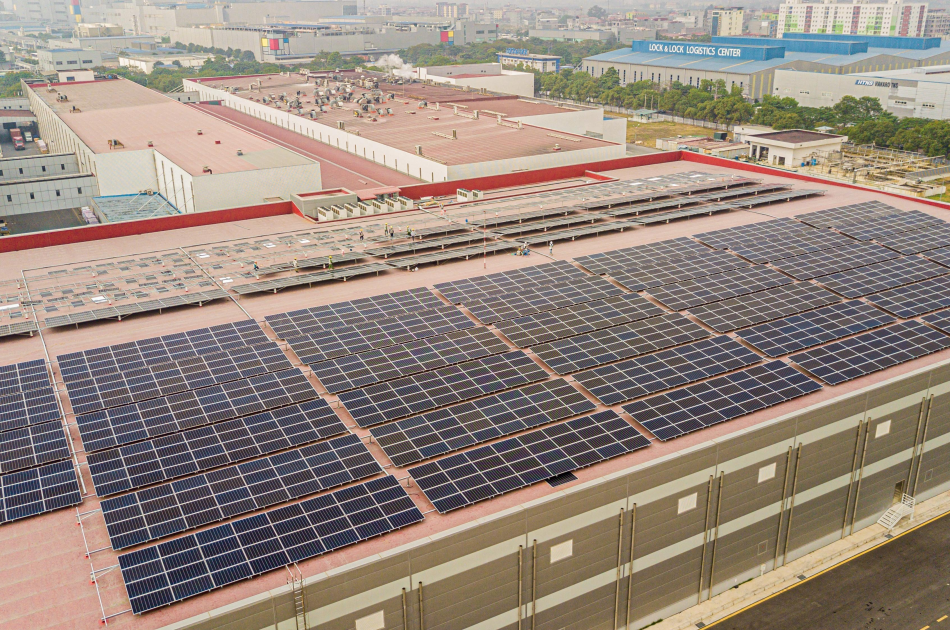 Thi công hệ thống năng lượng mặt trời áp mái 998kWp Orion Vina – Bắc Ninh