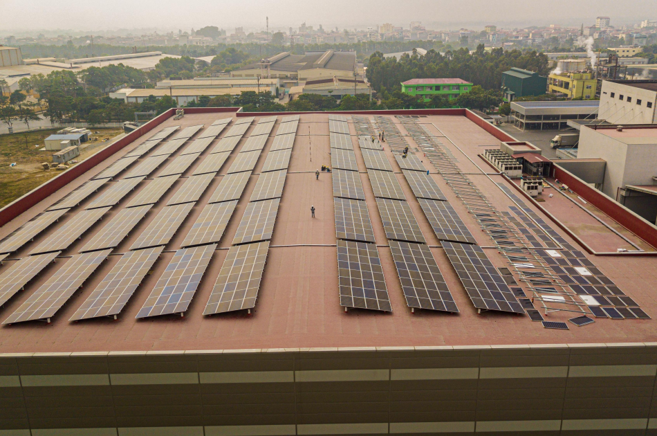 Thi công hệ thống năng lượng mặt trời áp mái 998kWp Orion Vina – Bắc Ninh